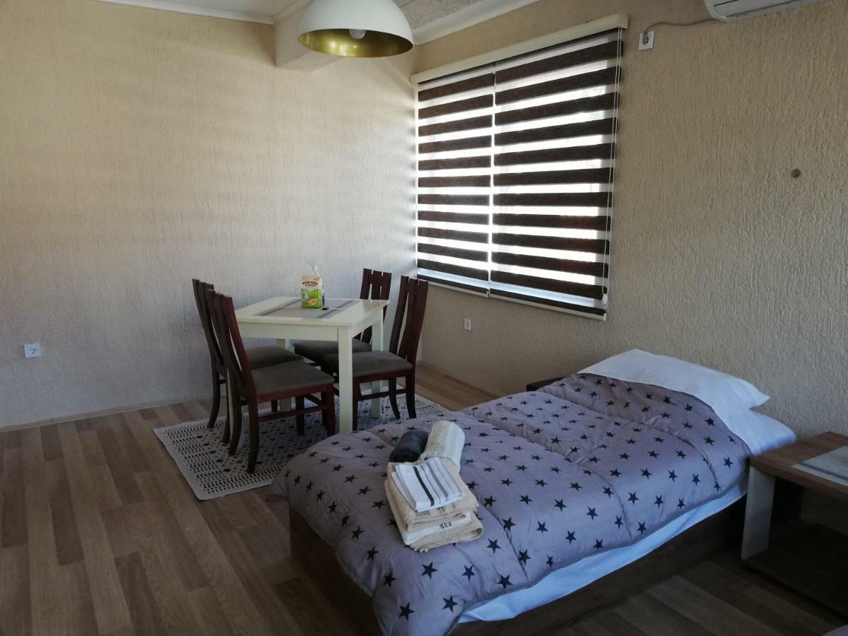 פרילפ Dionis Rooms & Apartments מראה חיצוני תמונה